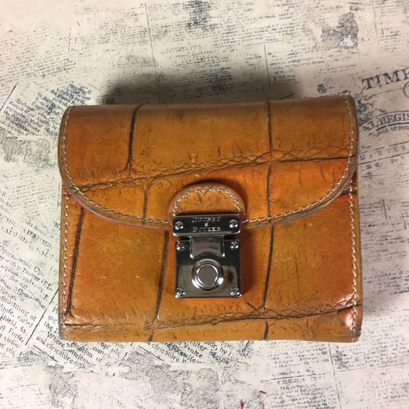 Dooney & Bourke wallet croc embossed leather - Picture 1 of 13